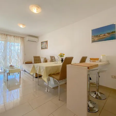 Apartament Gardenia Four